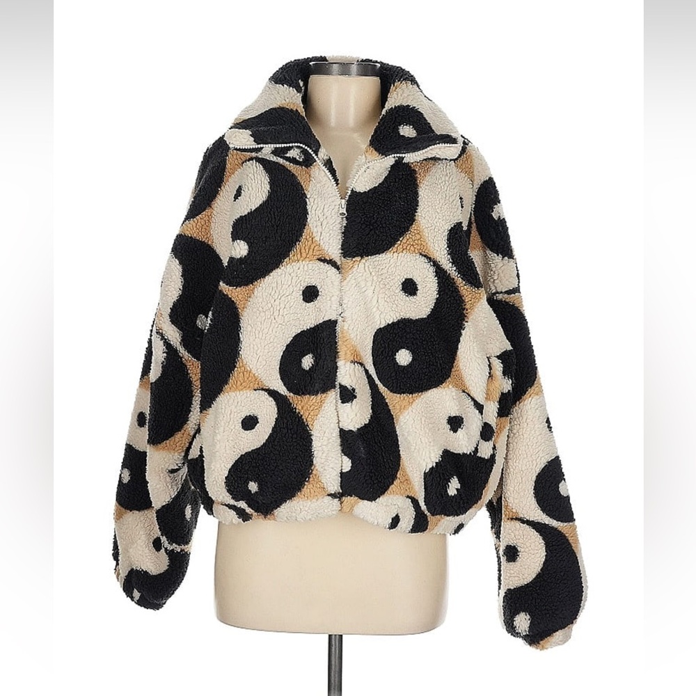 Urban outfitters yin yang Sherpa zip up jacket